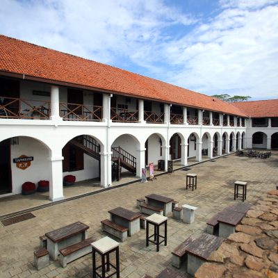 Explore hidden places in Galle Fort and enjoy 25% off your stay at Yara Galle Fort